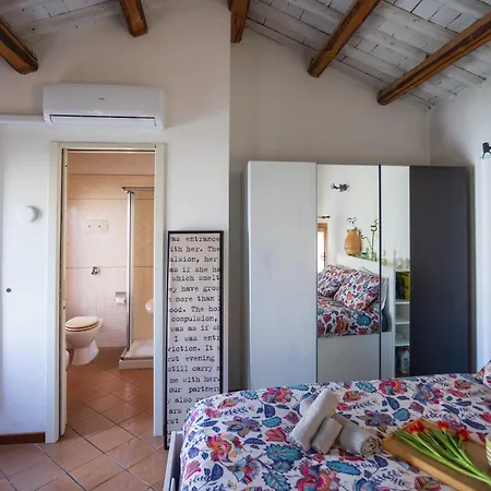 Bloom And Wood - A Zen Retreat At Emily Padova
